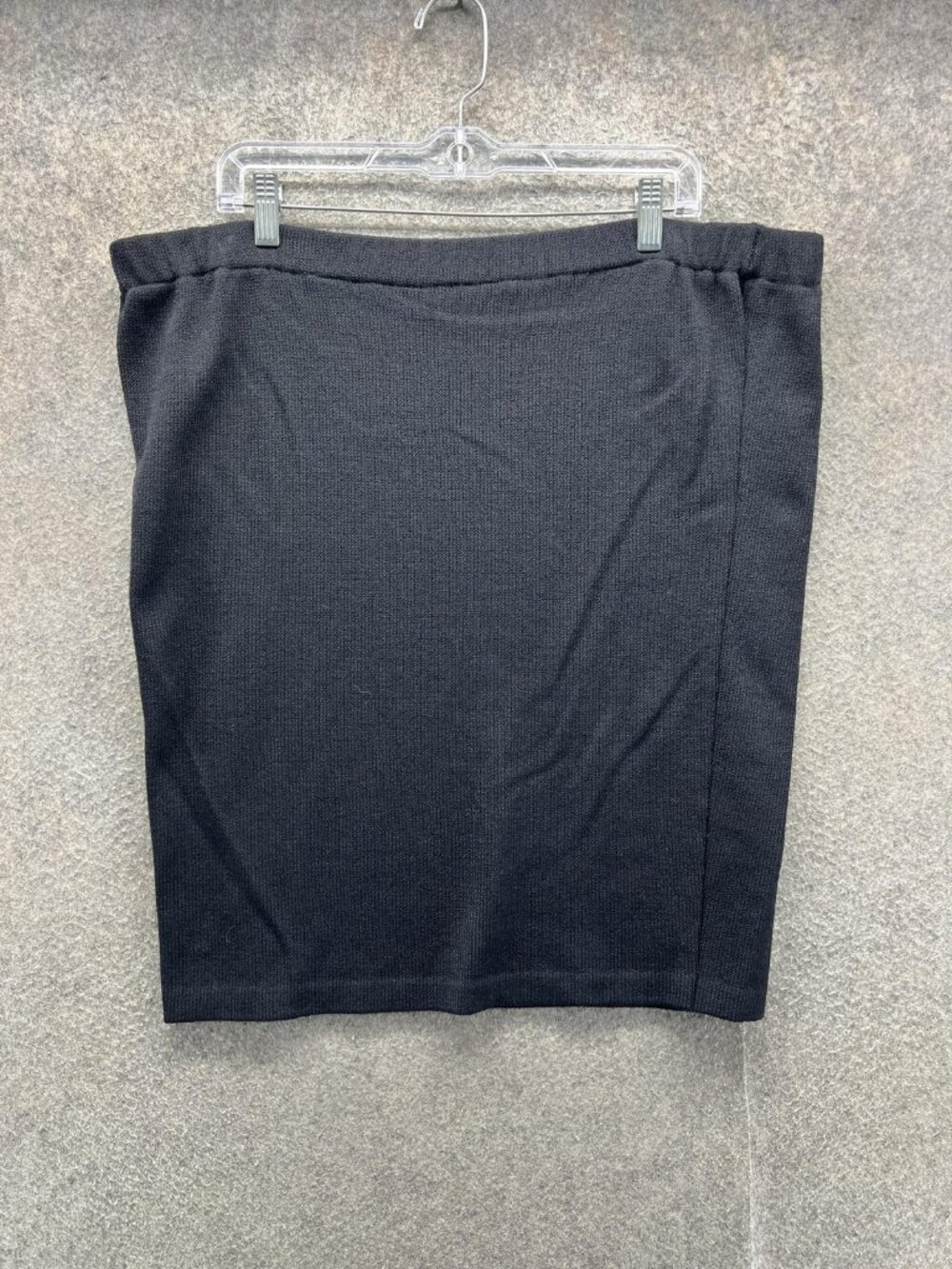 St. John Skirt Womens Medium Black Knit Pencil Knee Length Pull On Elastic Waist